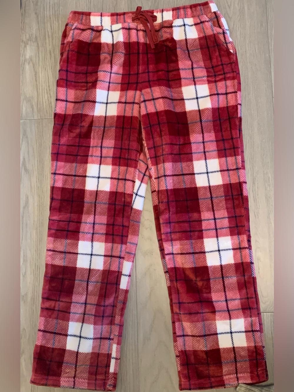 La Vie En Rose Red and White Plaid Fleece Pajama Pants M